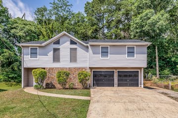 6101 Meadow Crest Circle Birmingham, AL 35212